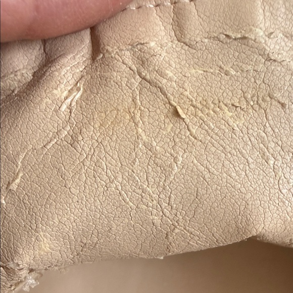 Fendi Black and Gold Round Bag - Picture 13 of 14